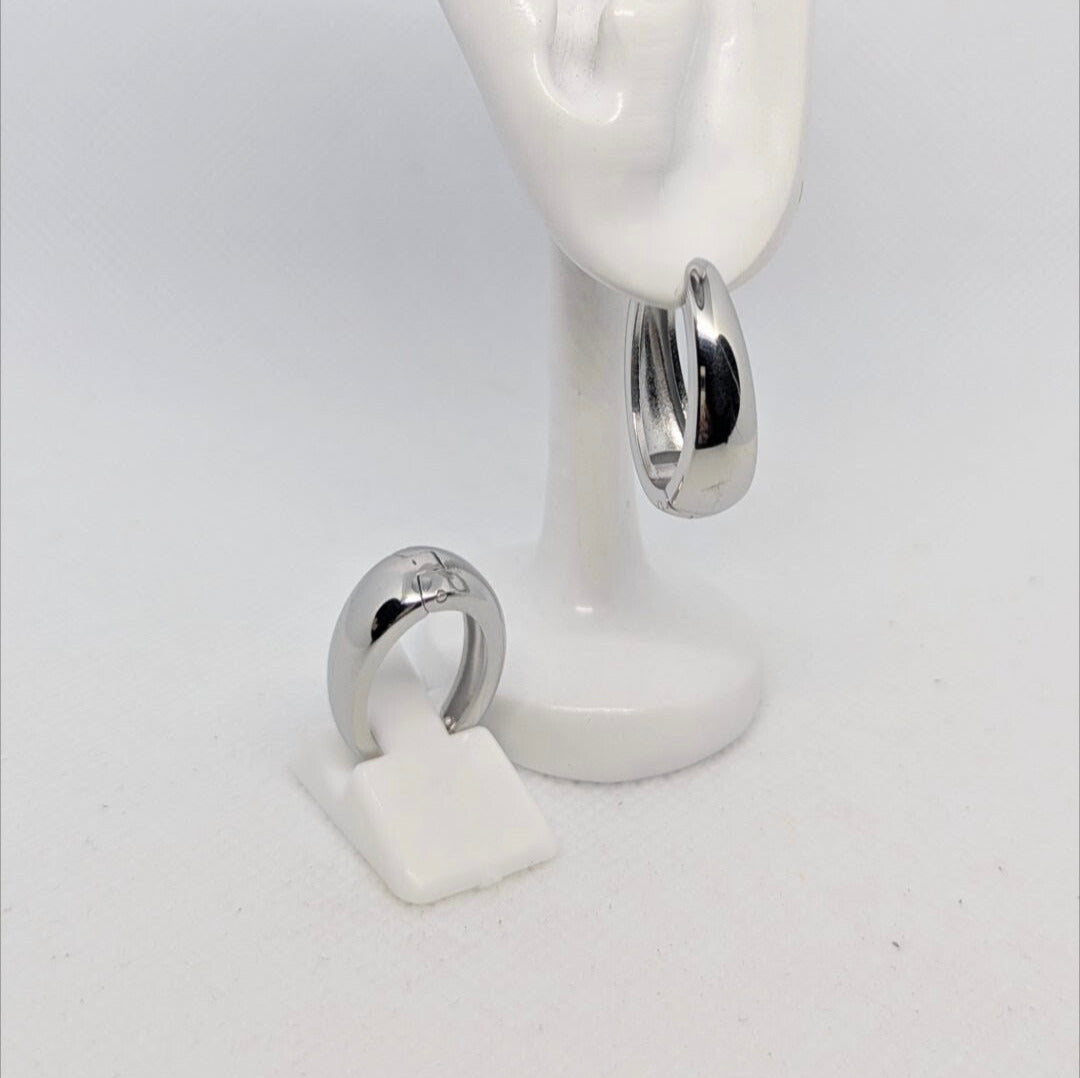 Ovelle Earrings