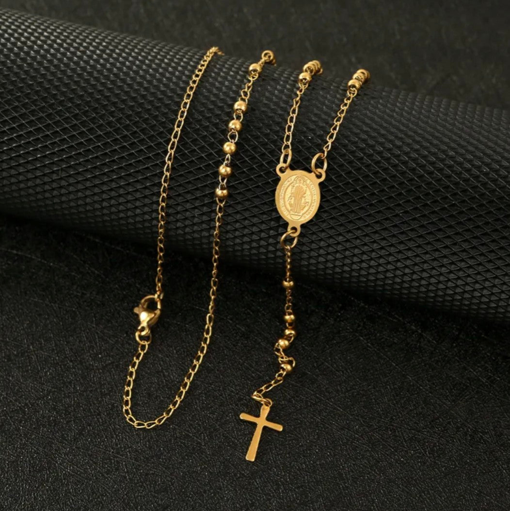 Crossé Necklace
