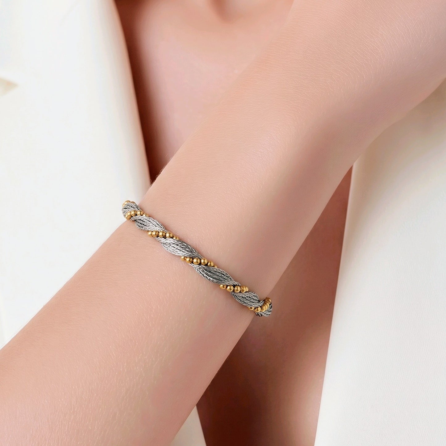 Joli Bracelet
