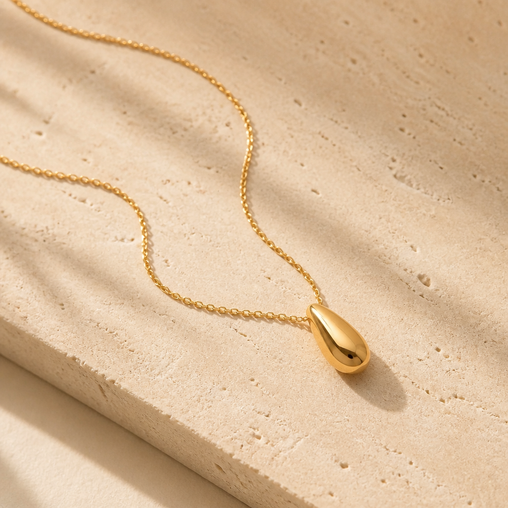 Lúmina Drop Necklace