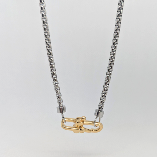 Vera Necklace