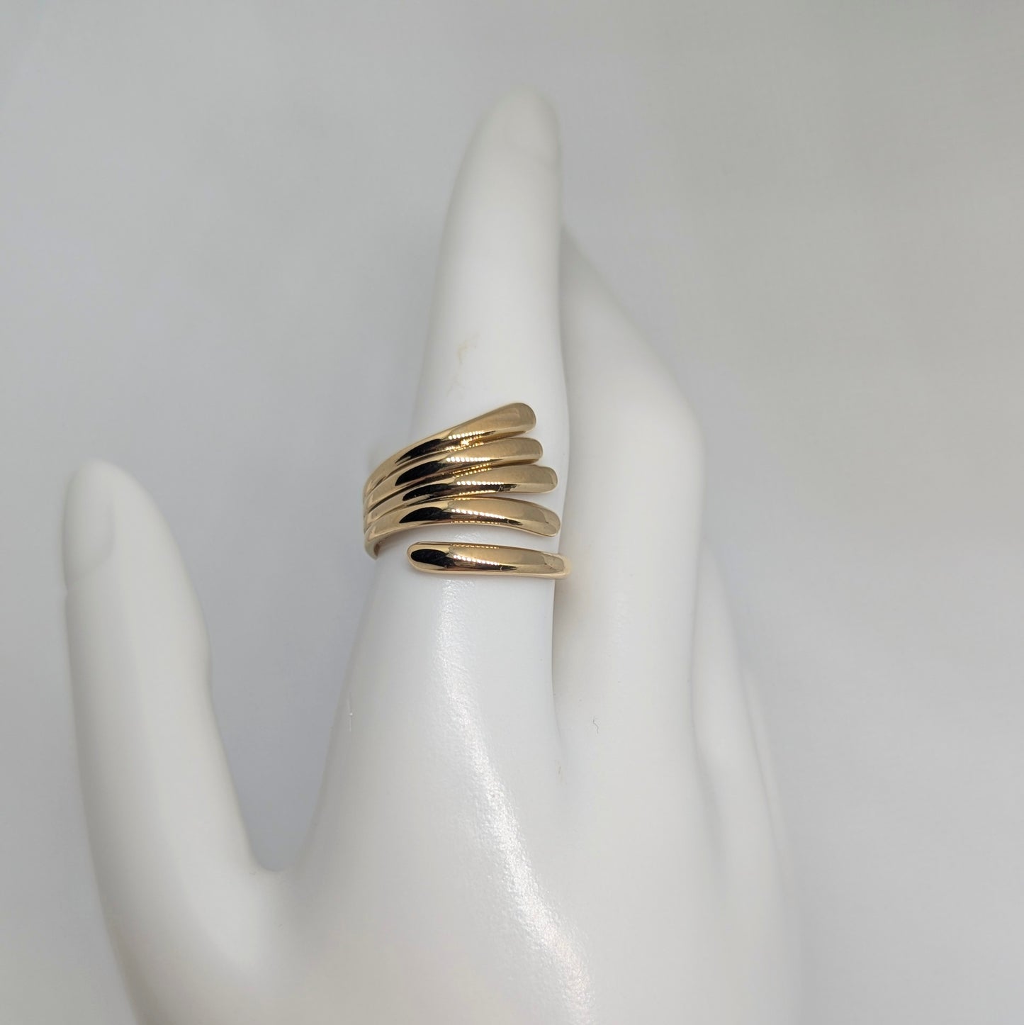 Linea Ring