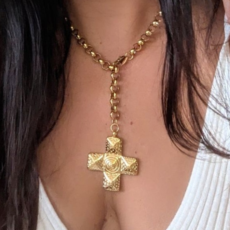 Cruxia Necklace